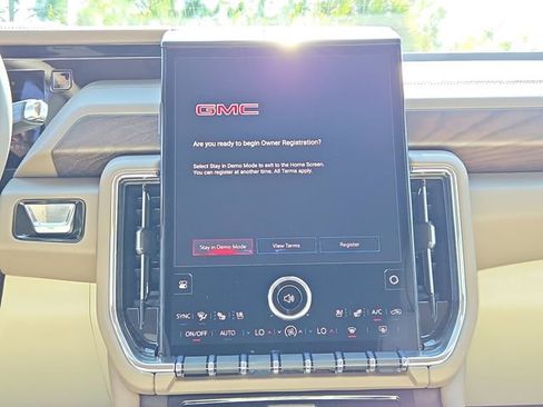 New 2026 GMC Yukon XL Denali w/ LPO, Floor Liner Package image 28