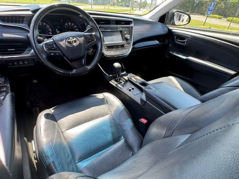 Used 2017 Toyota Avalon XLE Premium w/ All Weather Liner Package FWD image 21