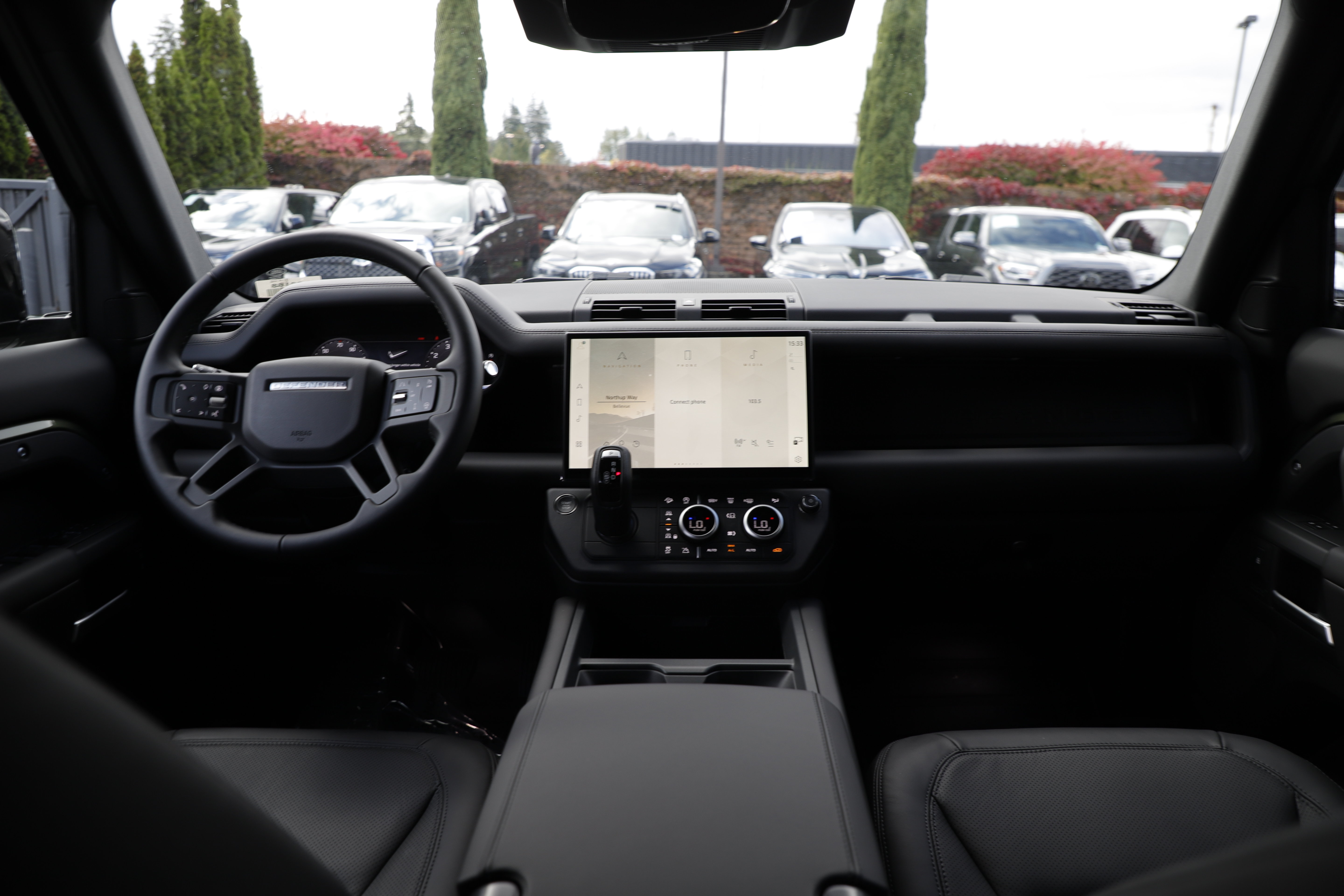 New 2026 Land Rover Defender 110 X-Dynamic SE AWD/4WD image 18