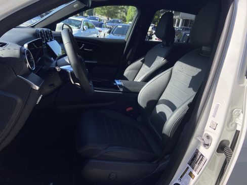 Certified 2025 Mercedes-Benz GLC 350e 4MATIC image 23