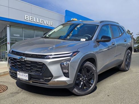 New 2026 Chevrolet Trax ACTIV w/ Driver Confidence Package FWD image 1