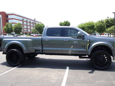 Used 2023 Ford F450 Lariat w/ Lariat Ultimate Package AWD/4WD image 3