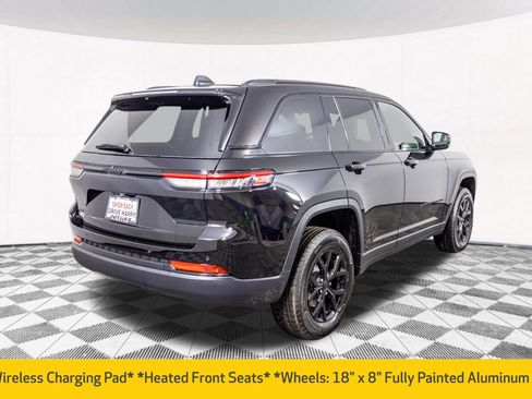 New 2025 Jeep Grand Cherokee Laredo image 10