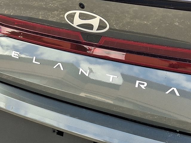 New 2026 Hyundai Elantra Sport FWD image 12