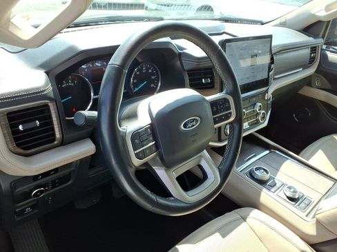 Used 2024 Ford Expedition Max Limited image 9