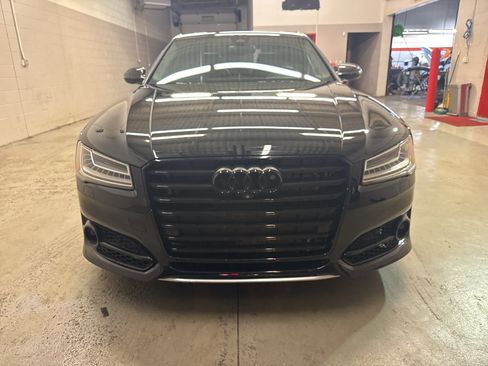 Used 2017 Audi S8 Plus AWD/4WD image 2