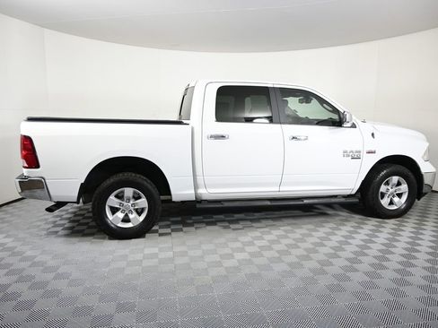 Used 2020 RAM 1500 Classic SLT w/ Luxury Group AWD/4WD image 8