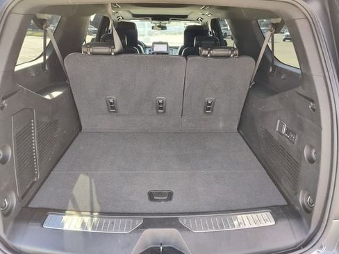 Used 2021 GMC Yukon XL AT4 w/ AT4 Premium Package image 7