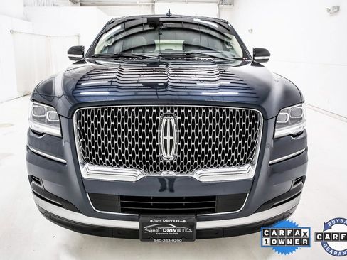 Used 2024 Lincoln Navigator L Reserve image 9