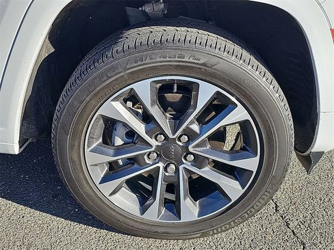 Used 2022 Jeep Grand Cherokee Overland image 8