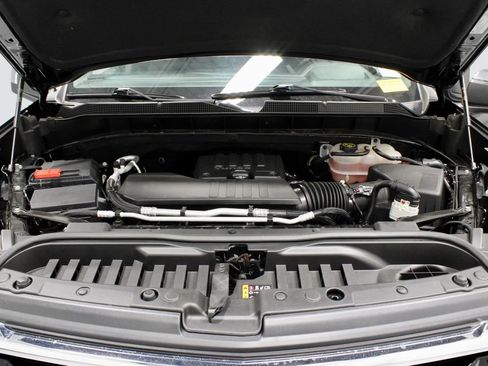 Used 2022 Chevrolet Silverado 1500 LT AWD/4WD image 18