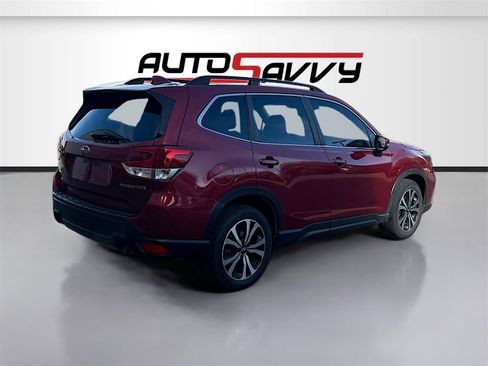 Used 2021 Subaru Forester Limited image 7