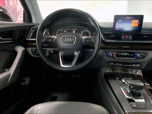 Used 2019 Audi Q5 2.0T Premium AWD/4WD image 12