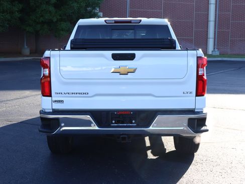 Used 2022 Chevrolet Silverado 1500 LTZ w/ LTZ Convenience Package II AWD/4WD image 31