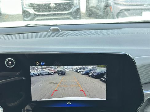 New 2026 Chevrolet Equinox LT image 16