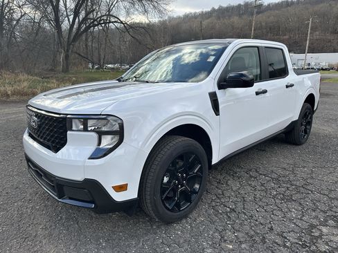 New 2025 Ford Maverick XLT w/ Black Appearance Package image 2