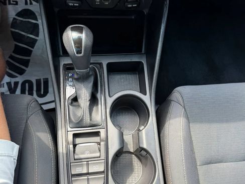 Used 2019 Hyundai Tucson SE w/ Cargo Package FWD image 16