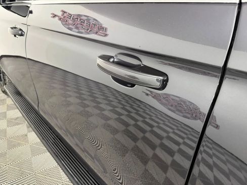 Used 2024 Ford Expedition Max XLT image 27