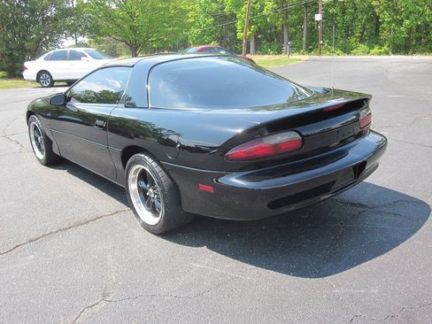 Used 1996 Chevrolet Camaro Z28 RWD image 8