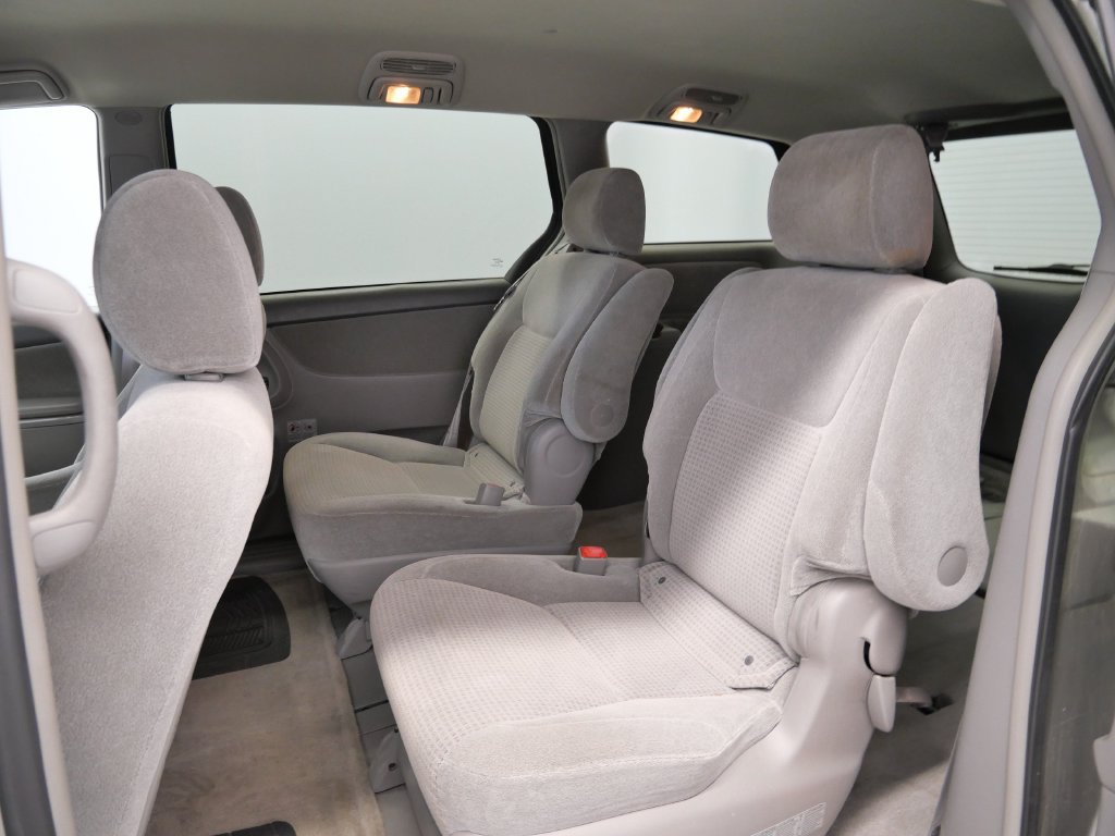 Used 2006 Toyota Sienna CE FWD image 9