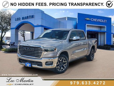 Used 2025 RAM 1500 Laramie AWD/4WD image 1