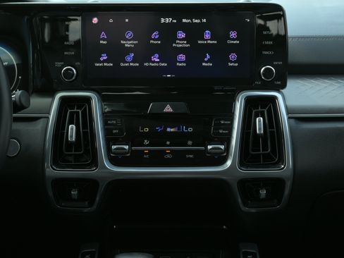 Used 2023 Kia Sorento SX FWD image 14