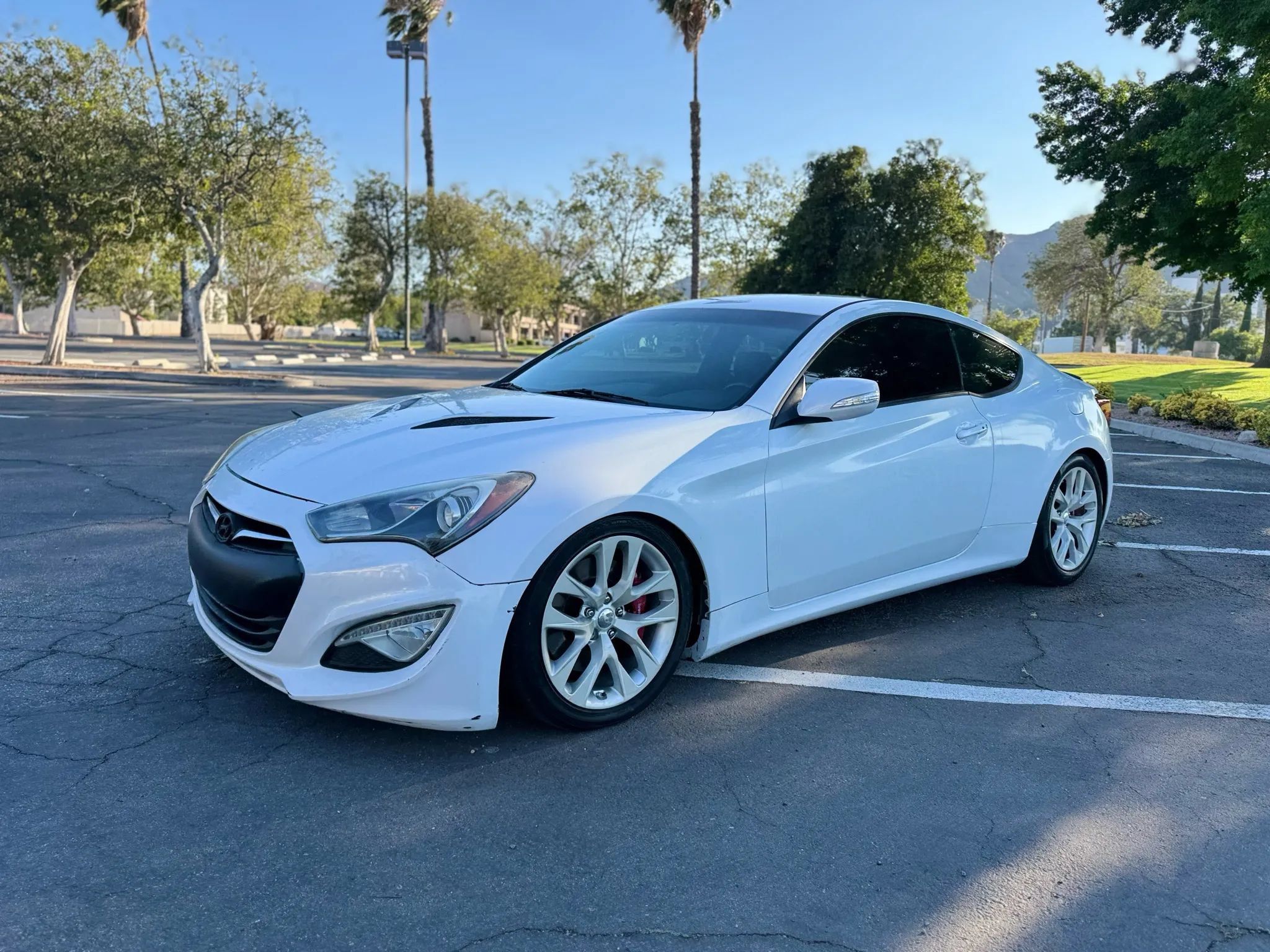 Used 2015 Hyundai Genesis 3.8 RWD image 6