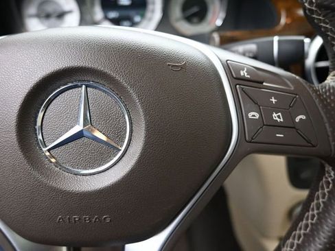 Used 2015 Mercedes-Benz GLK 350 2WD image 15