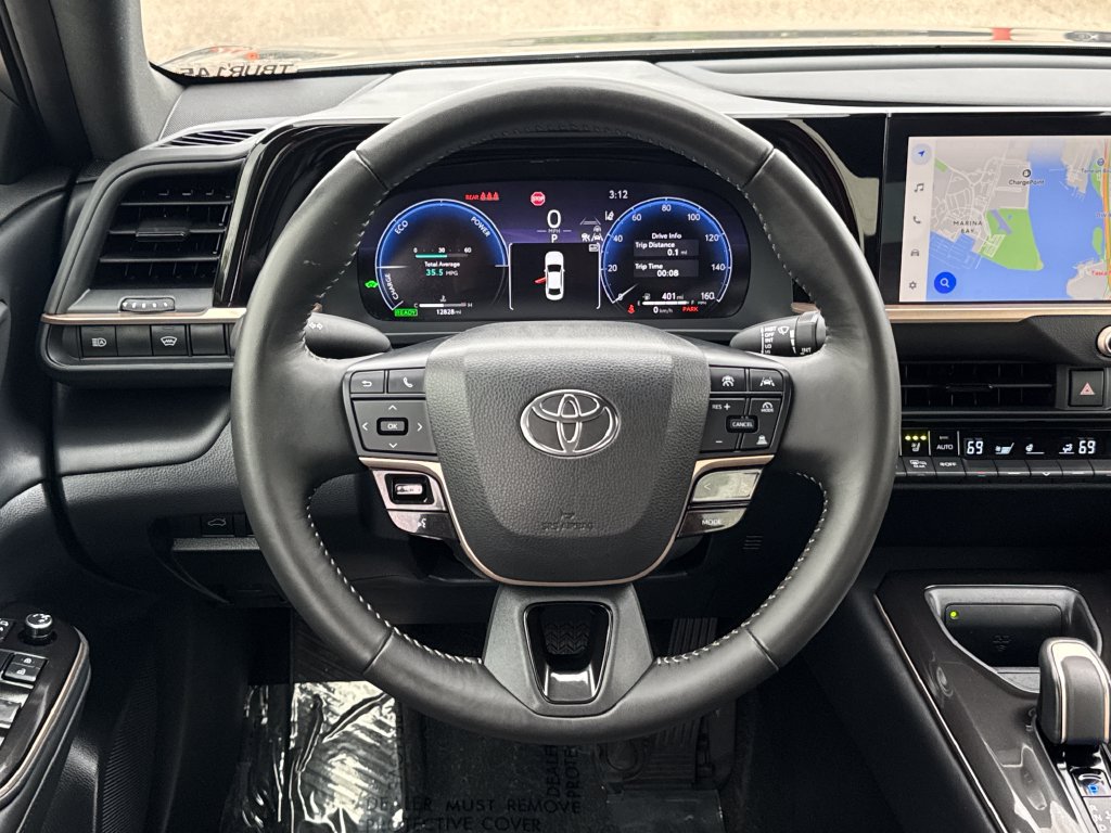 Used 2026 Toyota Crown AWD/4WD image 13