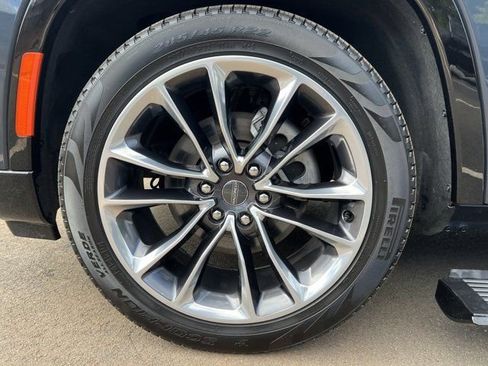 Used 2024 Jeep Wagoneer Series III w/ Premium Group I image 15