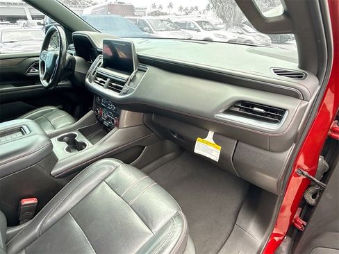 Used 2021 Chevrolet Suburban RST image 32