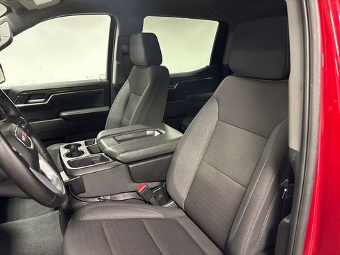 Used 2024 GMC Sierra 1500 Elevation image 25