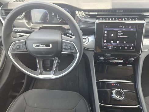 Used 2023 Jeep Grand Cherokee L Laredo AWD/4WD image 28