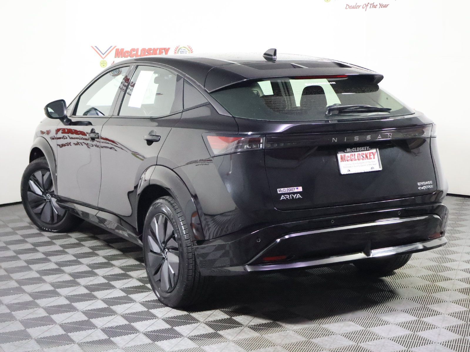 Used 2023 Nissan Ariya AWD image 15