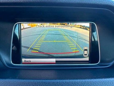 Used 2014 Mercedes-Benz E 350 Sedan image 27