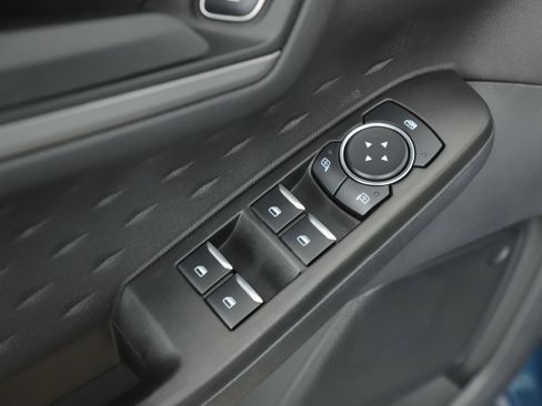 Certified 2020 Ford Escape S image 9