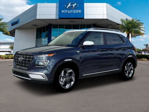 New 2026 Hyundai Venue SEL FWD image 2