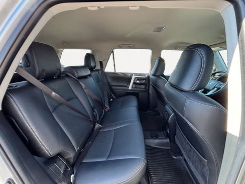 Used 2022 Toyota 4Runner TRD Sport image 11