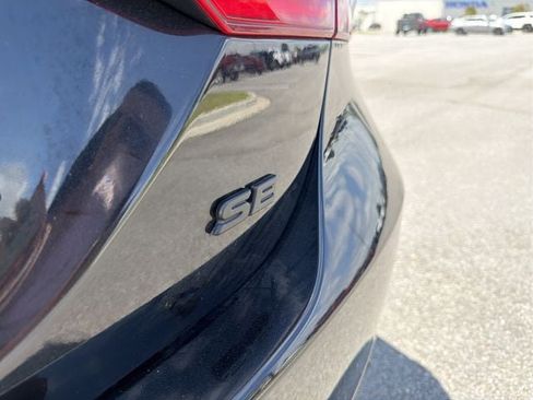 Used 2023 Toyota Camry SE FWD image 33