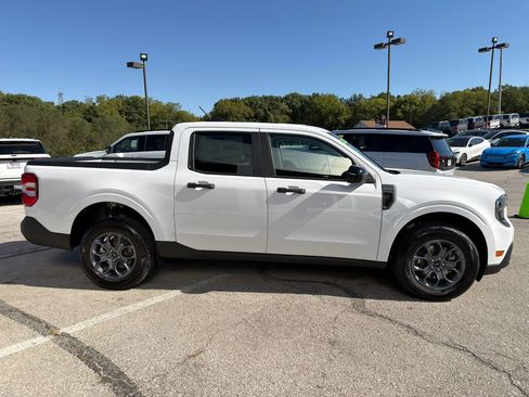 New 2025 Ford Maverick XLT w/ XLT Luxury Package image 8