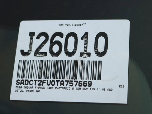 Used 2026 Jaguar F-PACE R-Dynamic S image 34