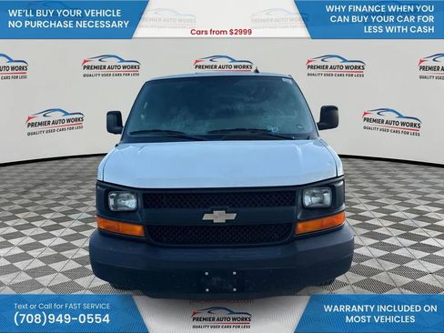 Used 2016 Chevrolet Express 3500 Extended RWD image 2