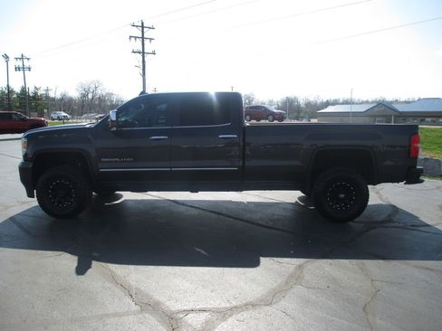 Used 2015 GMC Sierra 3500 Denali w/ Duramax Plus Package image 11