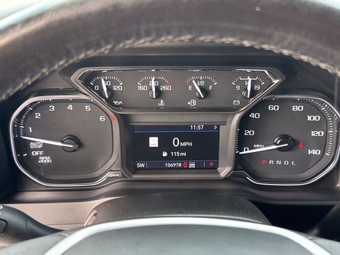 Used 2021 GMC Sierra 1500 SLT w/ SLT Convenience Package AWD/4WD image 21