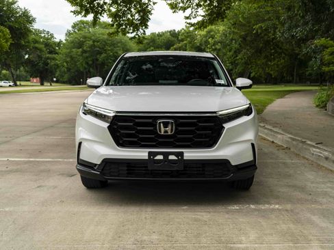 Used 2024 Honda CR-V EX image 3
