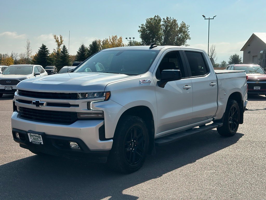 Used 2022 Chevrolet Silverado 1500 RST w/ LPO, Blackout Package AWD/4WD image 4