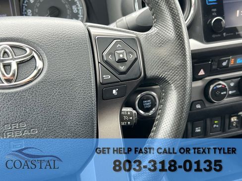 Used 2017 Toyota Tacoma TRD Off-Road w/ Premium & Technology Package image 34