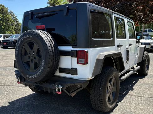 Used 2018 Jeep Wrangler Unlimited Sport S AWD/4WD image 9