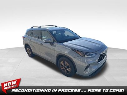 Used 2022 Toyota Highlander Bronze Edition