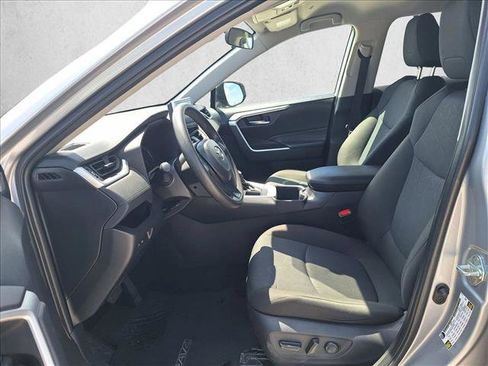Used 2024 Toyota RAV4 XLE FWD image 10
